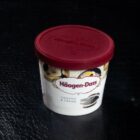 HAAGEN-DAZS MINI POT COOKIES CREAM 95ML 1P